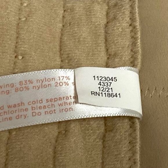 Cacique Invisible Backsmoother Bra Beige Lightly Lined No-Wire Size 46D #1123045 - Picture 5 of 13